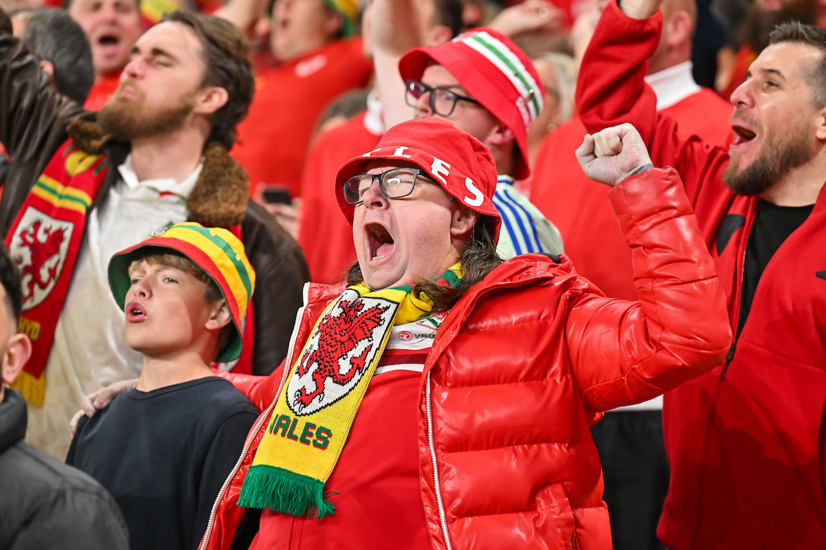 Cymru's tweet image. Diolch am eich cefnogaeth anhygoel heno ❤️

See you back in Cardiff on Monday evening 👊