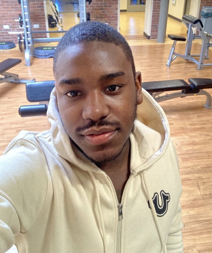 uptopslay's tweet image. 