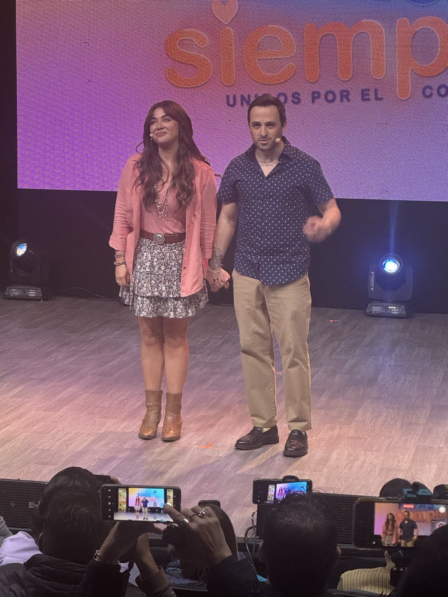 GerryPezeta's tweet image. ¡Por Siempre!
Gran presentación 
Nos vemos el lunes 13 de Octubre 20:30 hrs., por Las Estrellas 
#papásporsiempre @papasxsiempre_ 
#papásxsiempre