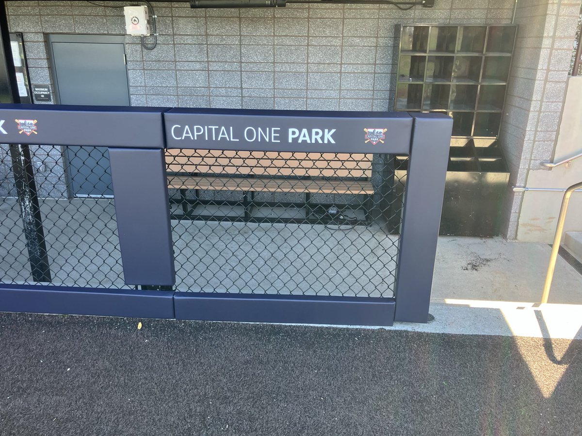 Edwin Thompson tweet media