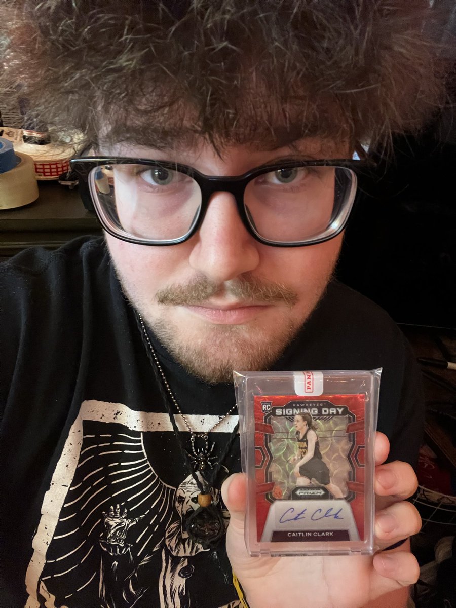 LandoCardz's tweet photo. Never introduced myself on my old account so let’s do it now!

My name is Landon and I’ve been in the hobby since 2019! I collect baseball but I’ve dabbled into other sports and recently have with Pokémon as well

Fun fact about me: my first ever redemption was this CC auto /88 https://t.co/MTgmTDrZA2