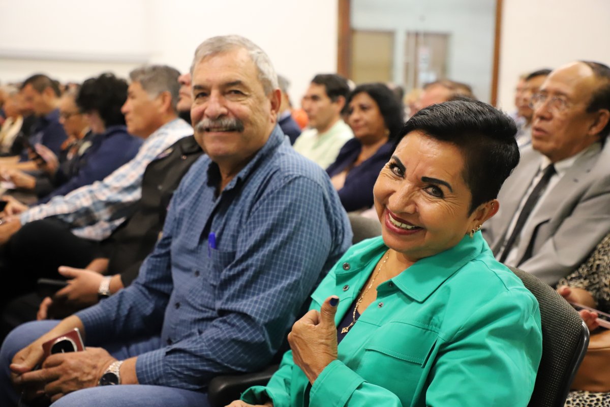 JCFloresMiramon's tweet photo. Participar en el Encuentro con Supervisores de Educación Primaria fue una gran oportunidad para dialogar, intercambiar experiencias y consolidar acciones que fortalecen el trabajo en equipo en nuestras escuelas. https://t.co/YHc7GY6Qo2