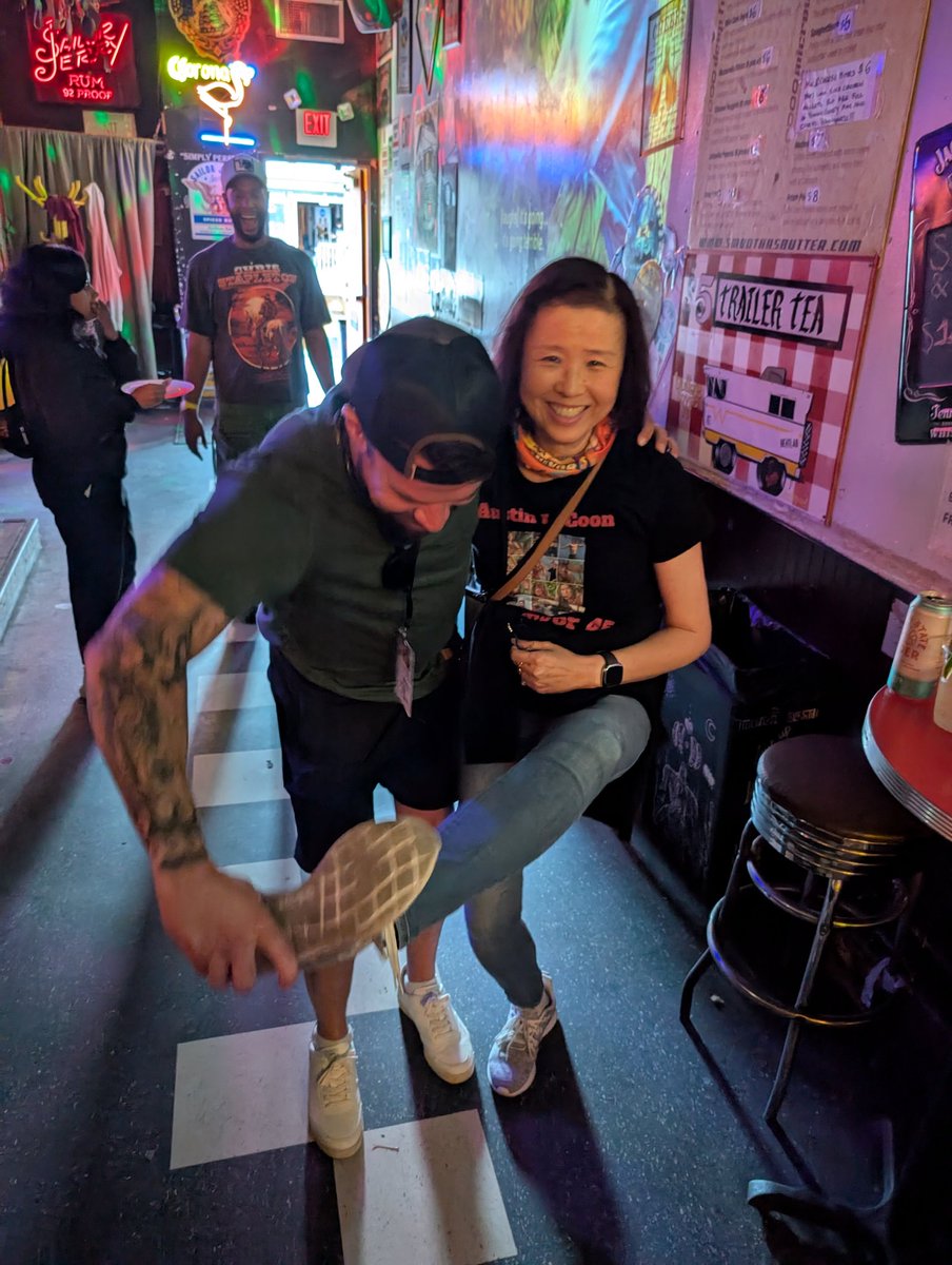 evacoon's tweet image. It was so surreal to watch last night's episode sitting next to the shoe bandit (left shoe only) Jake himself.  It was even more amazing to witness the Survivor family and  fans rallied around him after he was bitten by the venomous snake on the show! 🥰💜 #Survivor #Survivor49