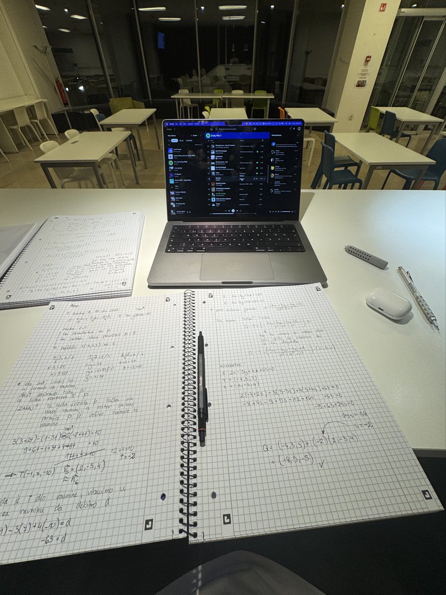 Ekaeoq's tweet image. Been studying AI in the library a lot as of late