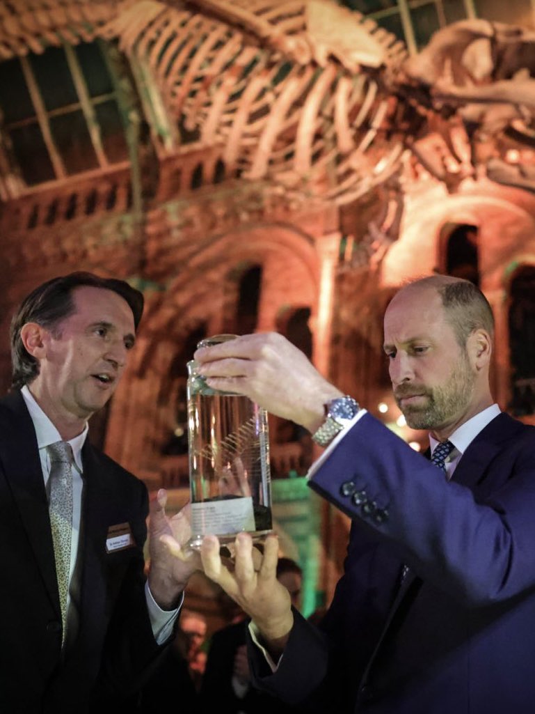 RoyalFamily's tweet image. The Countdown to COP30 in Brazil has begun, and it started this evening at The Natural History Museum!
 
The event brought together climate and nature leaders, along with innovative UK-led solutions to nature&apos;s biggest challenges. Tackling biodiversity loss and climate change is…