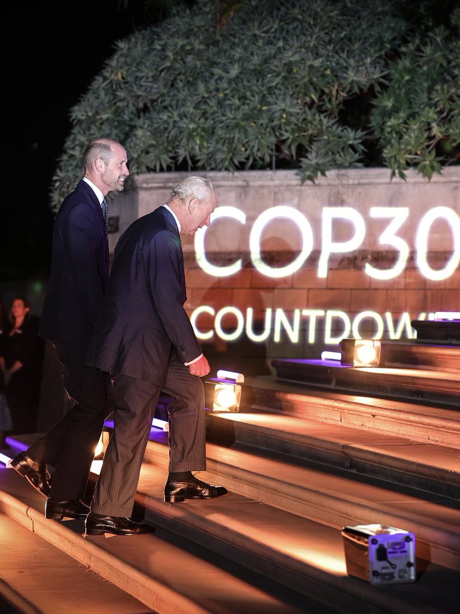 RoyalFamily's tweet image. The Countdown to COP30 in Brazil has begun, and it started this evening at The Natural History Museum!
 
The event brought together climate and nature leaders, along with innovative UK-led solutions to nature&apos;s biggest challenges. Tackling biodiversity loss and climate change is…