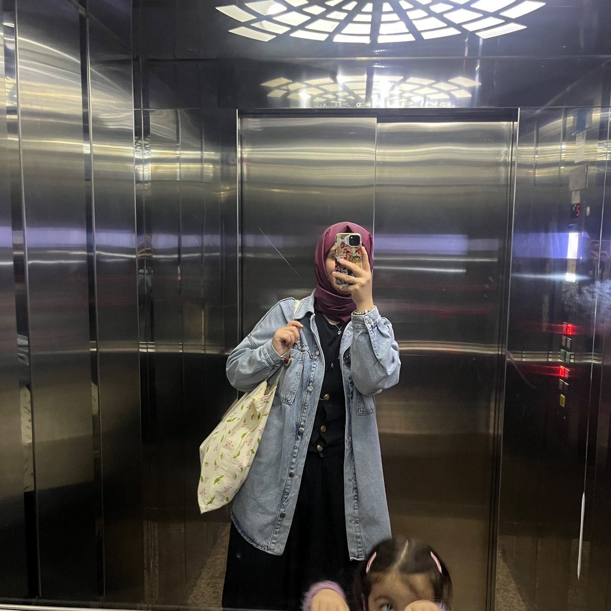 Baya baya sohbet edip,birlikte etkinliklere gidiyoruz💘