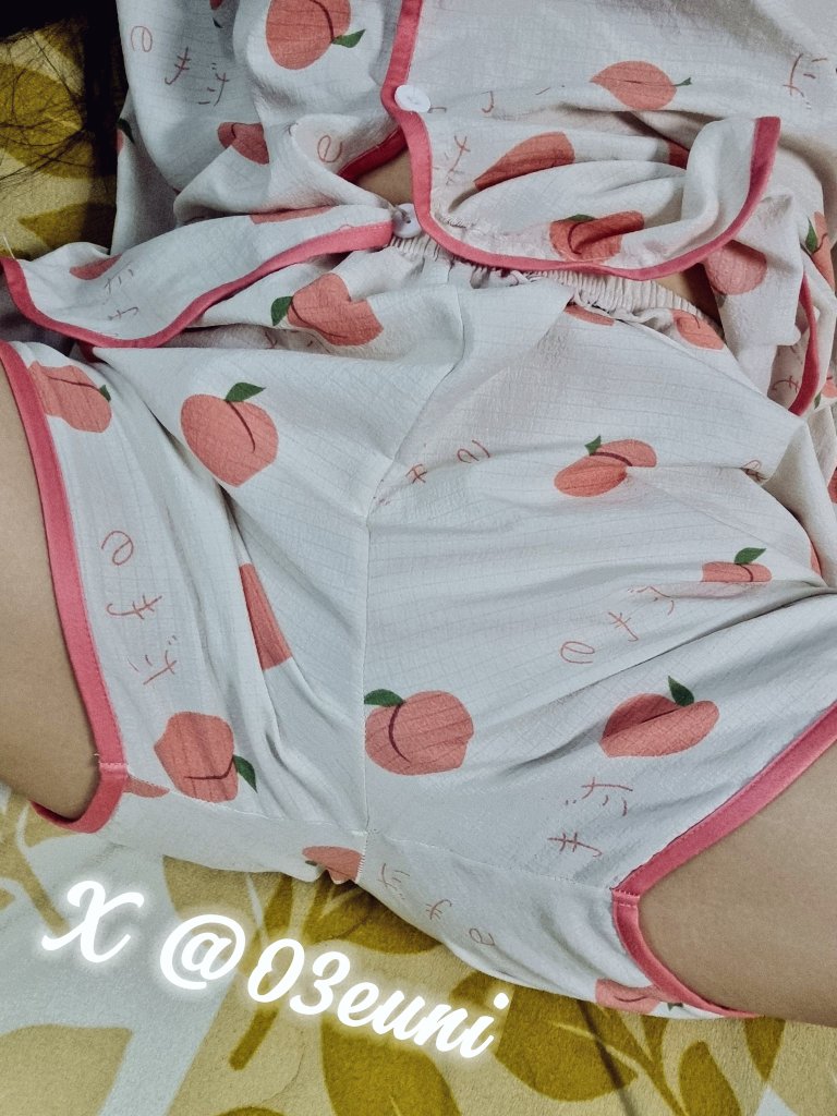 03euni's tweet photo. 잘 길들여주세요..🙇‍♀️ https://t.co/YVudwdHrLX