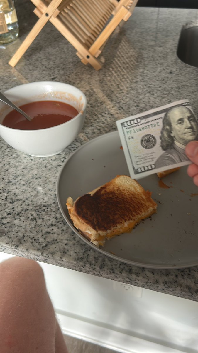 TheJimCrow69's tweet photo. Nice meal right before I go to the plug #bag https://t.co/wUzl6y1trm
