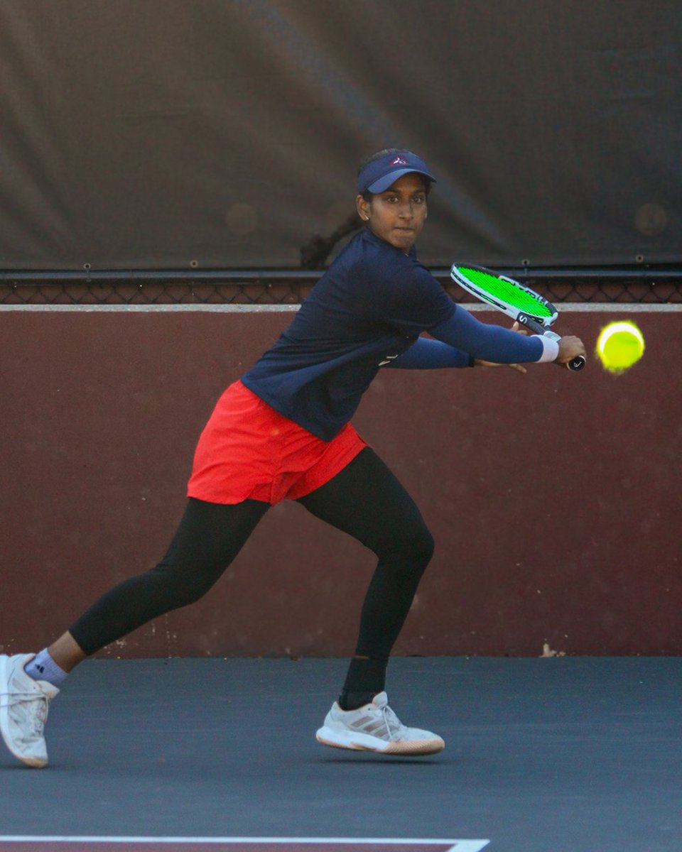 On to the next one ➡️

With a pair of wins earlier today, both Paisha Douglas and Sanjana Devineni have advanced through singles qualifying rounds at the ITA Northeast Regional!

🌊🐺 x #NCAATennis
