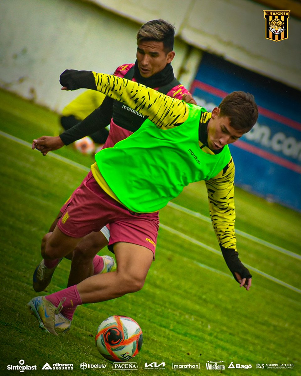 ClubStrongest's tweet image. Jueves de trabajo en Achumani 🔥💪
El Tigre no descansa 🐯
