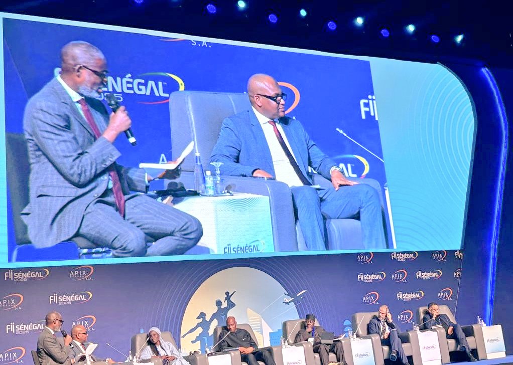 barryrodB's tweet photo. #Dakar. The Invest in #Senegal Forum (FII Senegal) is a major government event organized by the National Agency for the Promotion of Investment and Major Projects (APIX). It is also a platform for promoting investment opportunities in Senegal, aimed at local & foreign investors, private companies, & public decision-makers. Objectives of WHO's participation : To strengthen @WHOAFRO visibility & strategic positioning in order to highlight its initiatives. To mobilize partners & financial resources to promote financing for the #DakarHub & support the Senegalese government's joint mobilization of USD 18 to 20 million, necessary for the Hub's construction according to WHO plans. @AdamaKader1 as #OSL Programme Area Manager attended to this high level forum on behalf of the new Regional Director AFRO @ProfJanabi. #ProudToBeWHO. Pics Gilbert Nizeyimana.