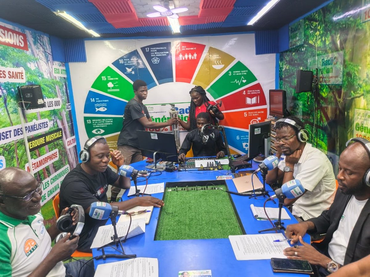 ONG_MIDJ's tweet photo. Nous étions ce jour avec la Radio Génération à #YAMOUSSOUKRO. C’est ensemble questions nous avons surfé sur les ondes et avons été heureux de répondre à vos questions sur les 90.0FM ! Merci à tous 🙏🏽
@macei_ci 
#JeunesseEnAction
#Jeunes #femmesfortes
#ÉlectionsApaisées
#anyama https://t.co/ErbQF4q7z2