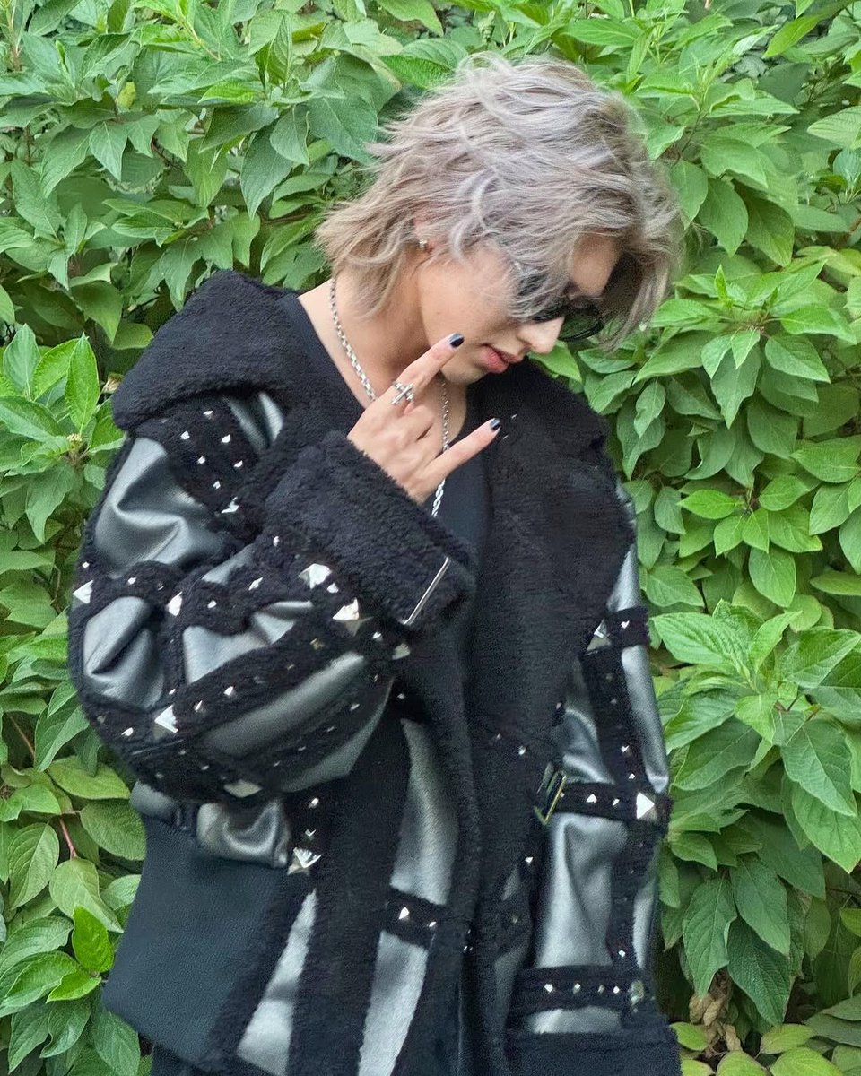 joyfulpoem's tweet photo. Interview with @v13media is out. Concert tour next year 🤘🏻🤘🏻🤘🏻 and i still hope that Platsic Angels have a tenny wenny chance to be released, amen 🙏🏻🙏🏻 @kun_officialx 

@hitcfestival @88rising 
#CaiXukun #Kun #蔡徐坤 #차이쉬쿤 #HITCNY https://t.co/ocrvQKI52N