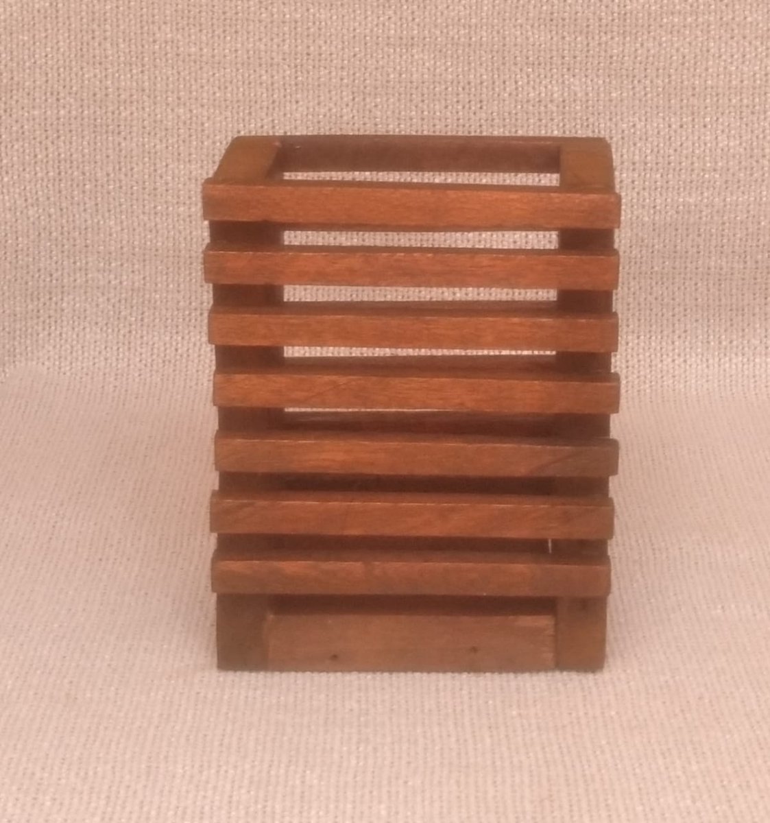 NaliDistinct's tweet photo. Go green with us! 🌿💚

We're passionate about reducing waste and giving old materials a new life. Our creations are made from repurposed pallet wood, cloth, metal, leather, and glass. Join us in our mission to reduce deforestation and landfill waste. 🌟

 Sustainable home decor https://t.co/MI1e5omH0E