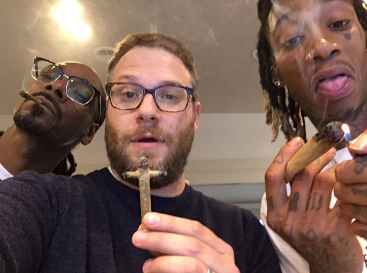 Weed_Twts's tweet image. Four stoners looking at each other