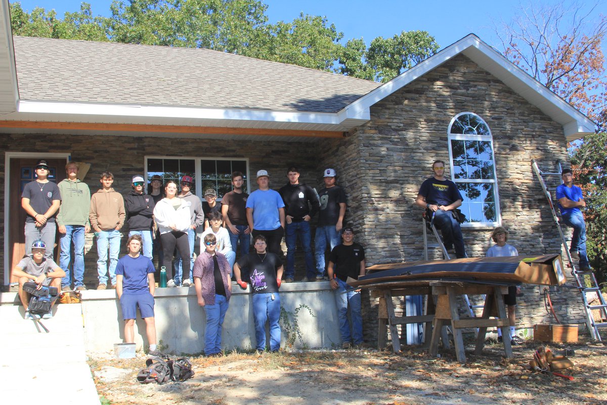 The AM class with our cultural stone completed. Now for touch-up and clean-up.