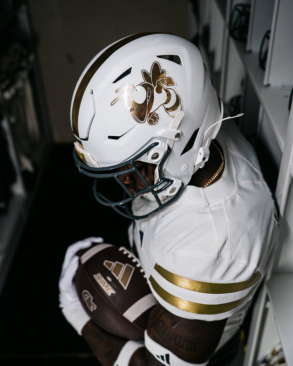 College Football Zone tweet media
