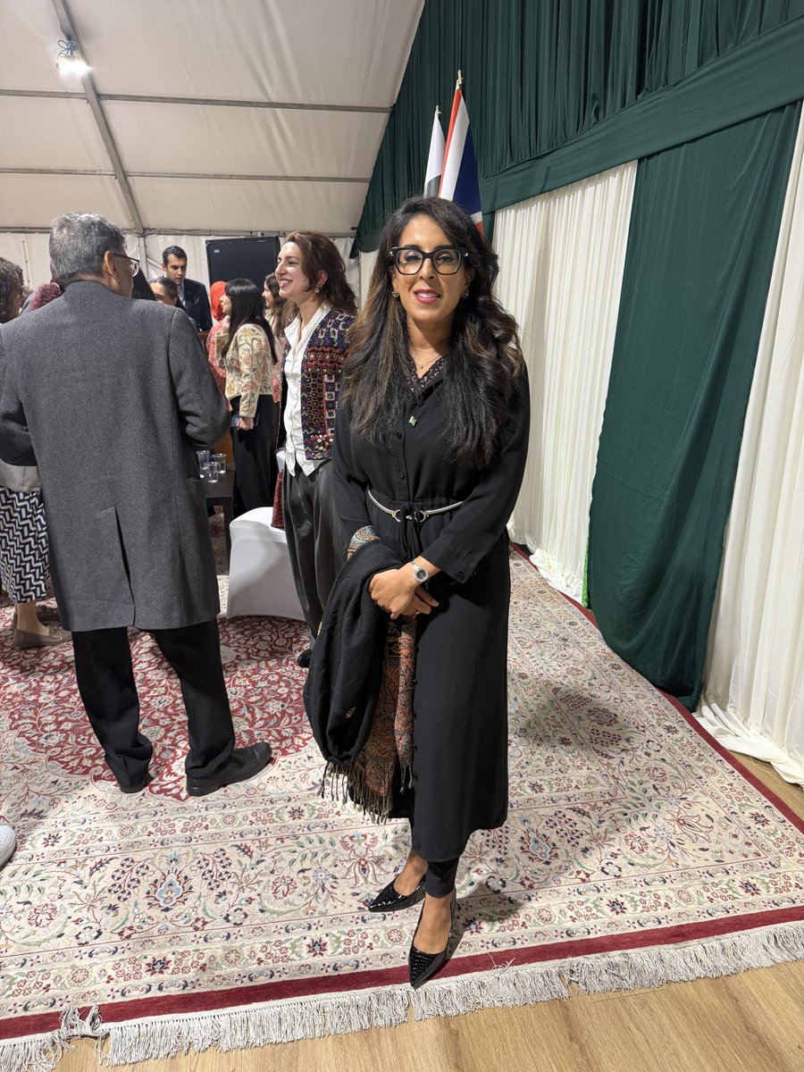 NadiaKhanWrites's tweet photo. An inspiring evening at the @PakEmbassyUK @paksocuk with 4 leading Pakistani women artists — Samar F Zia, @SabaQizilbash , Adia Wahid &amp; Saba Khan — redefining art, identity, and resistance on a global stage.

#PakistaniArt #WomenInArt #SouthAsianArt 🇵🇰🇵🇰🇵🇰 https://t.co/54QBeJPtqY