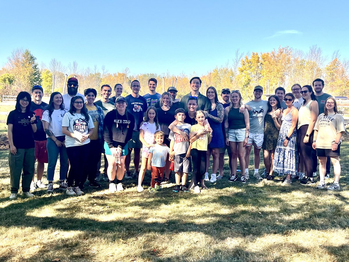 Thank you to Dr Hostler for hosting the CRESE research team for a fall backyard BBQ at the farm. Looking forward to seeing our projects through and the new upcoming studies from this excellent research team. #research #collaboration