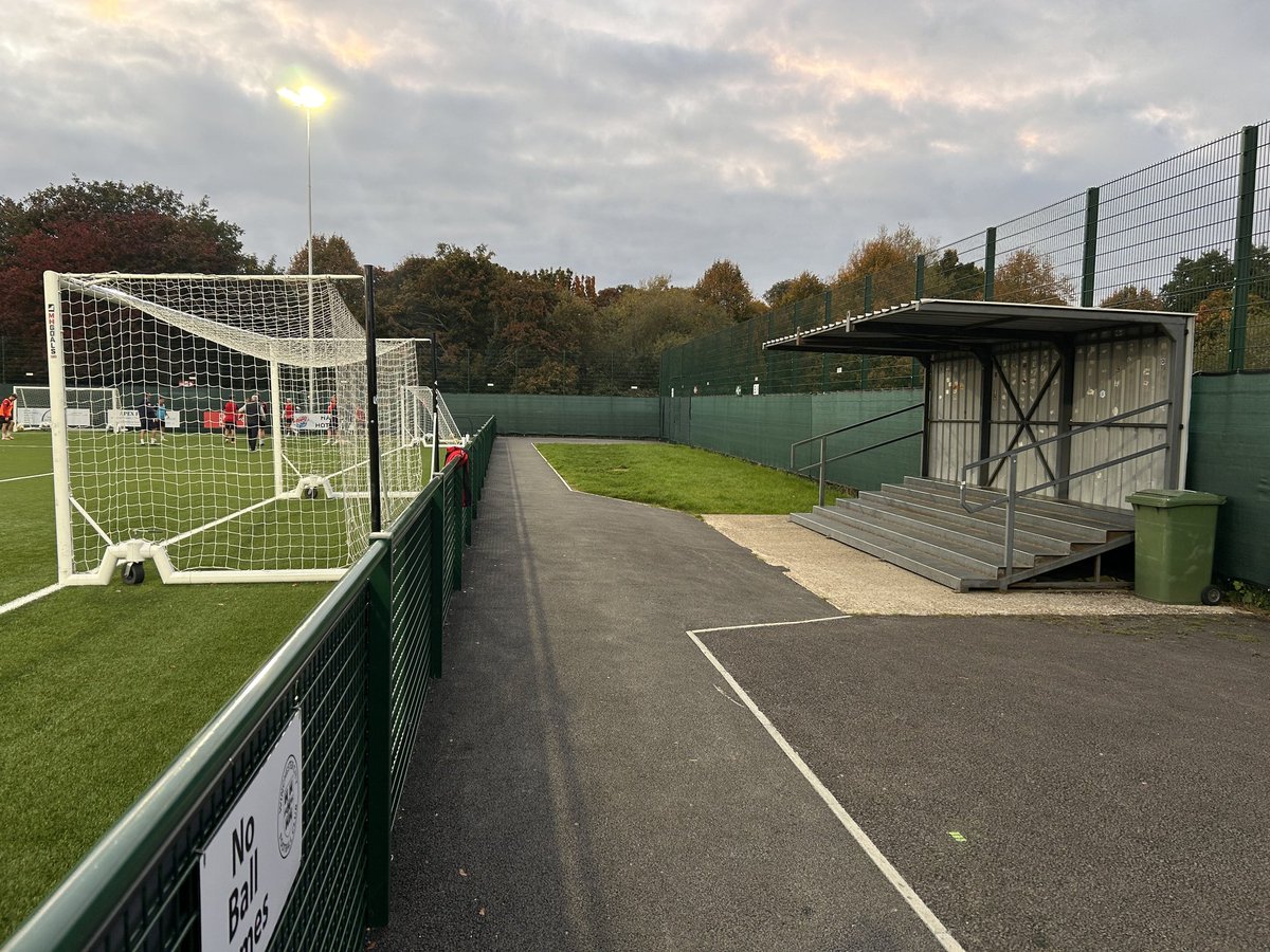 Ascenso Inglés tweet media