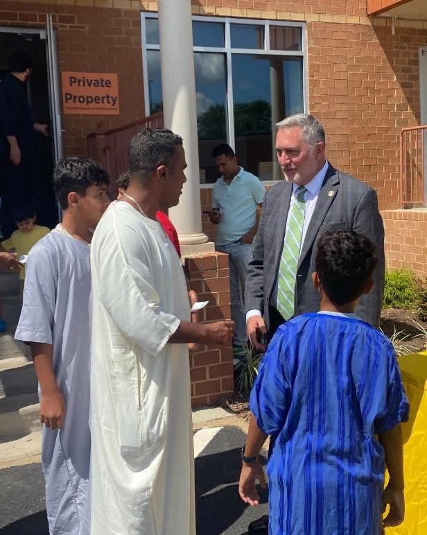 JohnReid4VA's tweet image. Me? Islamophic? 

The guy who actually lived and worked in the Middle East and who has made a point of reaching out to Muslims on the campaign trail and visiting mosques and talking with everyone?  

Please Ghazala- Stop hiding behind your religion and stop hiding from a debate…