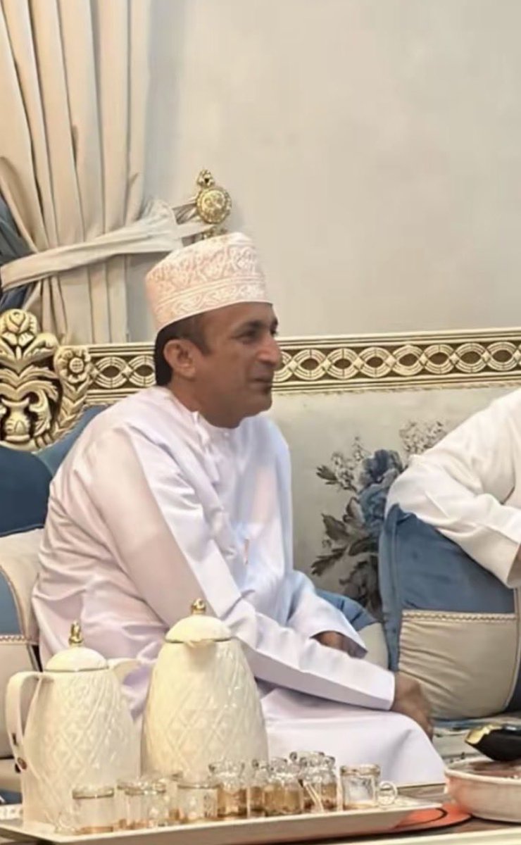 fceec4's tweet image. وأيَّ رثَاء يرثِيك وأي نعيٍ أنعِيك 
ومن أي وجَع أبدأ وكيفَ عليَّه أن أنهِيه 

أنعيه بقدر الأثر الكبير الذي تركهُ ، والعطاء الجزيل الذي قدمه
تغمدك ربي برحمته ، وأسكنك علياء جنانه .. ستظل ذكراك في قلبي ما حييت ، وعند الممات :
"هناك عند إله العرش موعدنا في جنه الخلد نلقاكم وتلقونا"