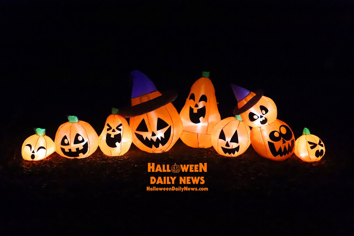 HalloweenDaily's tweet photo. We unbox and review the NEW 12-ft long Halloween pumpkins inflatable from Lowe's! Watch: https://t.co/JEBpgFYnoK
Own it: https://t.co/s05VTJK6Mc
🎃
#Halloween2025
#HalloweenInflatables
#LowesPartner
#LowesFinds
#LowesCreator
#AffiliateLink https://t.co/VVTVw1OUTt