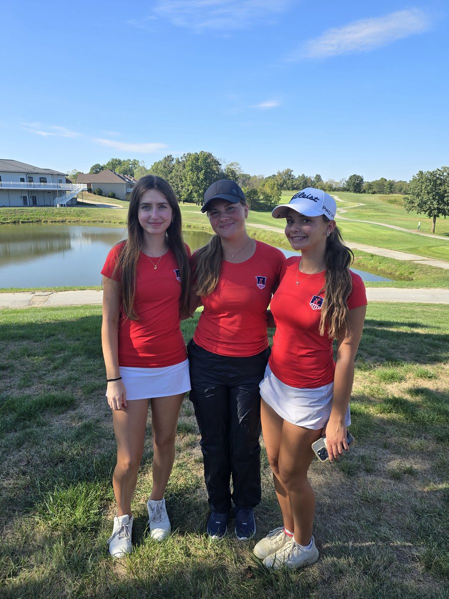 Beautiful day for golf.  Congratulations to our girls for placing 4th in the Class 4 District 2 tournament! 
Qualifying for State are Payton who placed 10th, Emerson who place 14th, and Jamie who placed 16th!
Payton &amp; Emerson also made 1st  Team All District