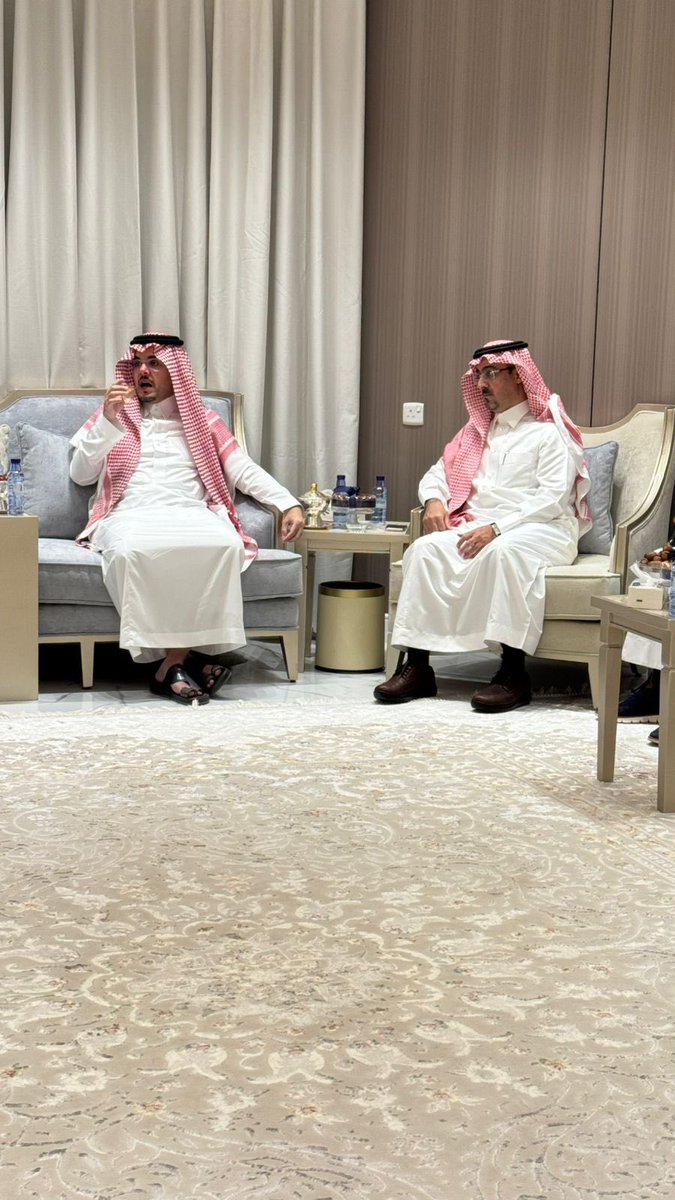 D_binnomah's tweet photo. سعدنا وتشرفنا بزيارة صاحب السمو الملكي الامير سلطان بن بندر الفيصل بن عبدالعزيز بضيافة الشيخ سعود بن نومه  شيخ قبائل العرجان بمدينة الرياض https://t.co/d3GmAiUMgL