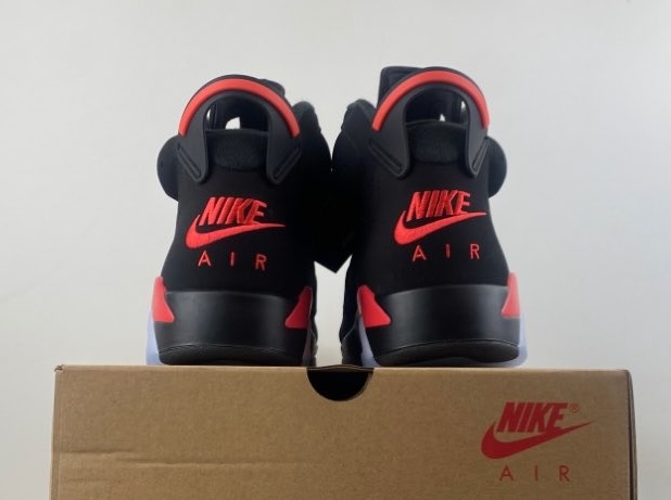 JustFreshKicks's tweet photo. CLOSER LOOK: Air Jordan 6 Retro "Reverse Infrared" (2026) 🥵 https://t.co/JIQatT6PoI