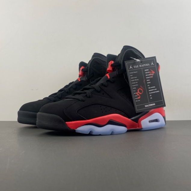 JustFreshKicks's tweet photo. CLOSER LOOK: Air Jordan 6 Retro "Reverse Infrared" (2026) 🥵 https://t.co/JIQatT6PoI