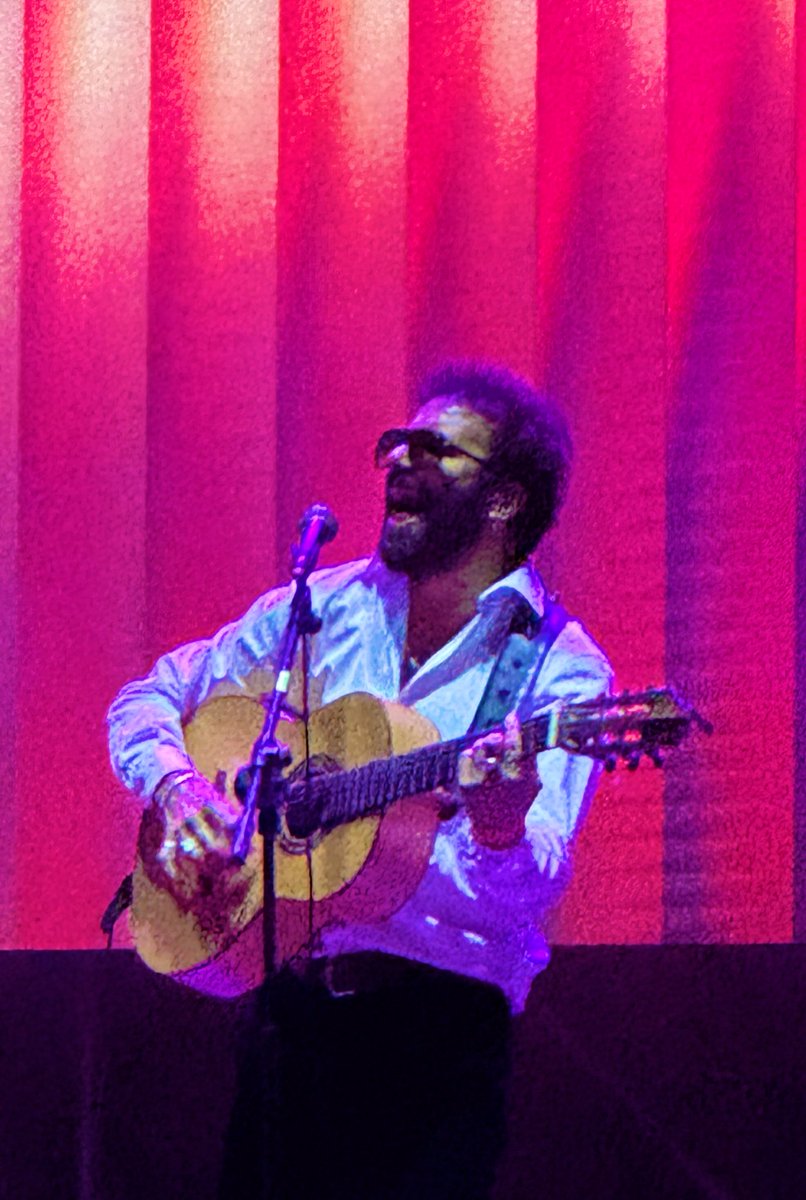 Buenas noches Chavalada!

Mucho arte garrapatero en el concierto del Canijo de Jerez y Estanques en Madrid!

<a href="/ElCanijodeJerez/">El Canijo de Jerez</a> <a href="/Los_Estanques/">Los Estanques</a> <a href="/Hispanidad2025/">Hispanidad 2025</a>