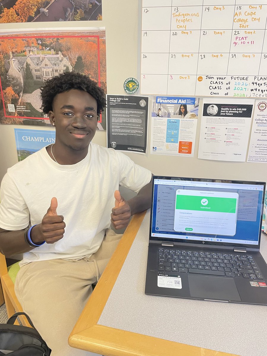 MHSGuidance1's tweet image. Congratulations DAlade on submitting your college apps today #Mashpee #ClassOf2026 #Falcons