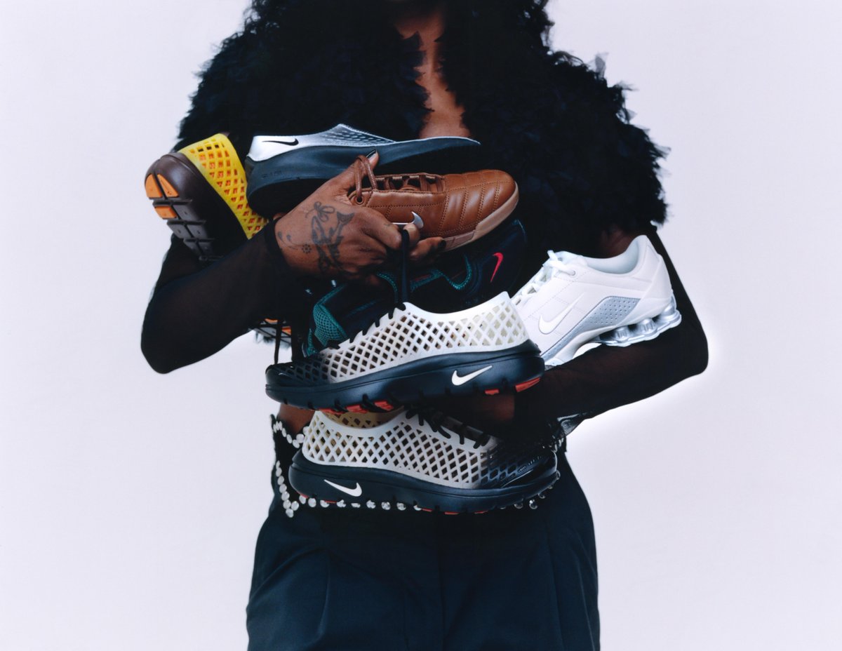 nikestore's tweet image. The Spring 26 Preview is here, and women are leading the way. 

Ready to hit the pavement and keep the pace, here&apos;s a look at what&apos;s on the horizon.

Explore more: go.nike.com/B5HfUgKGqES