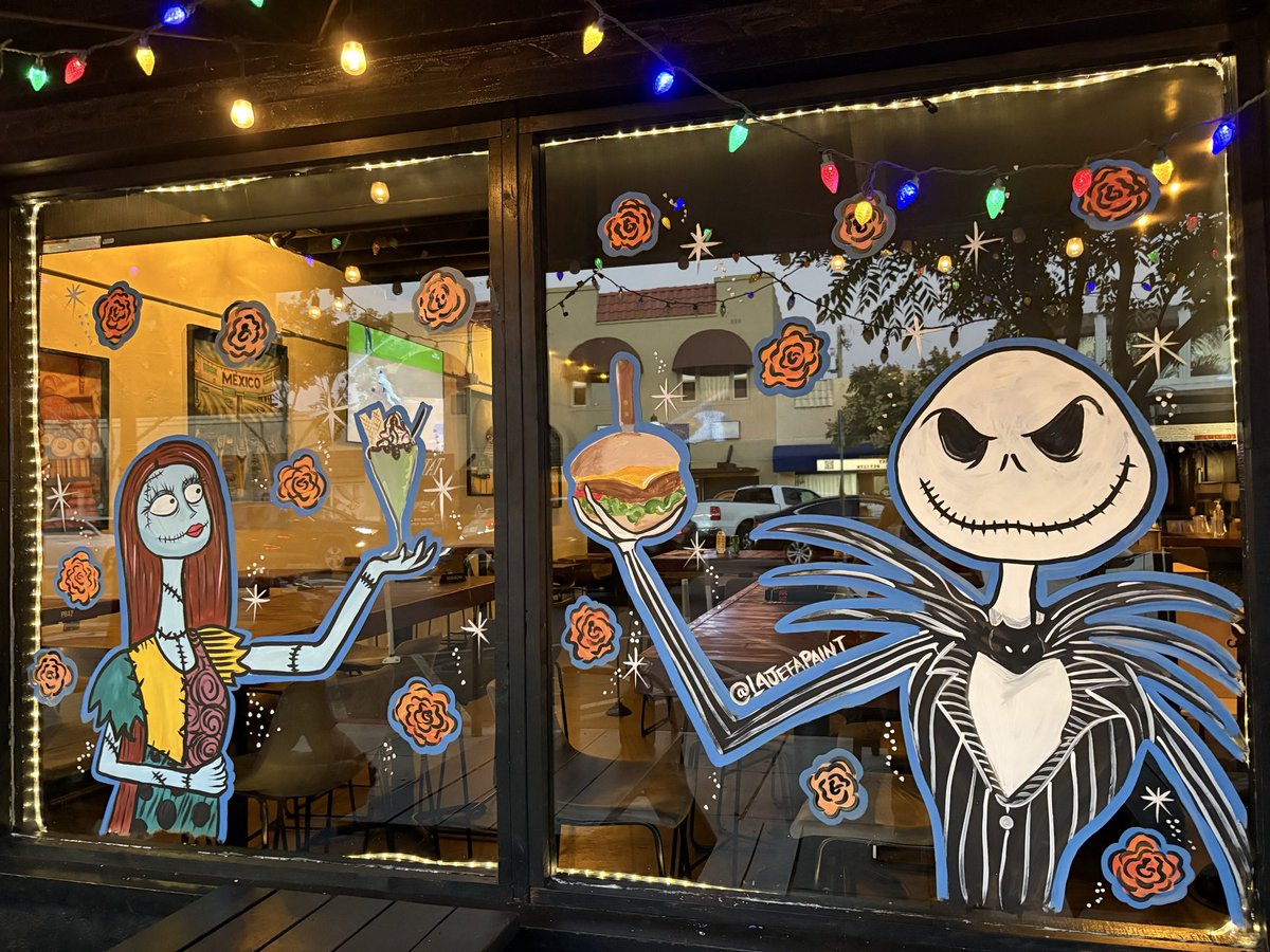 _Sweet_Lady_K's tweet photo. Some Third Ave windows✨🌊🩷🎃 https://t.co/yubZ3xEGCM
