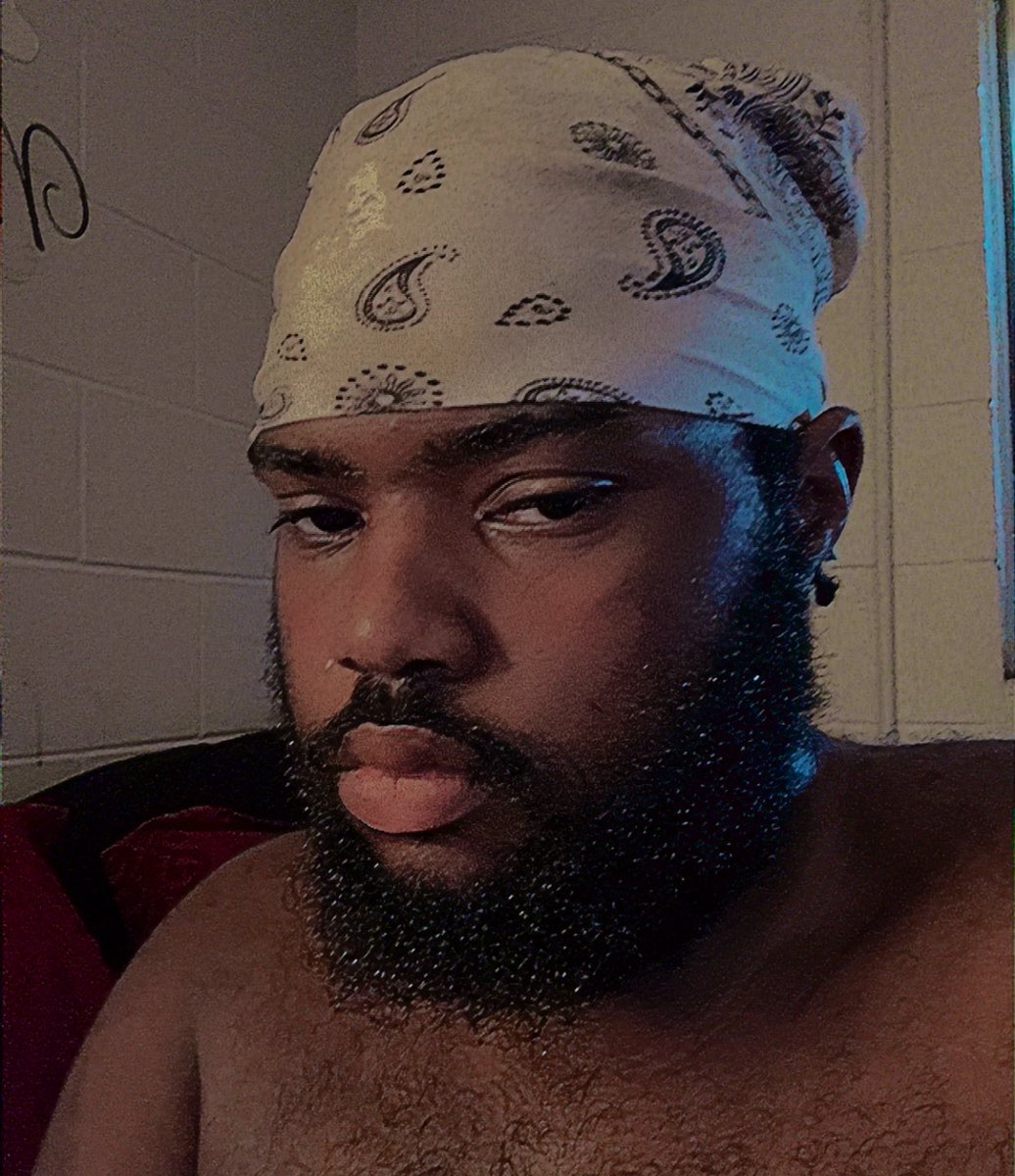 Lethal <a href="/rihanna/">Rihanna</a> I need one job queen tuition high 😭 😂