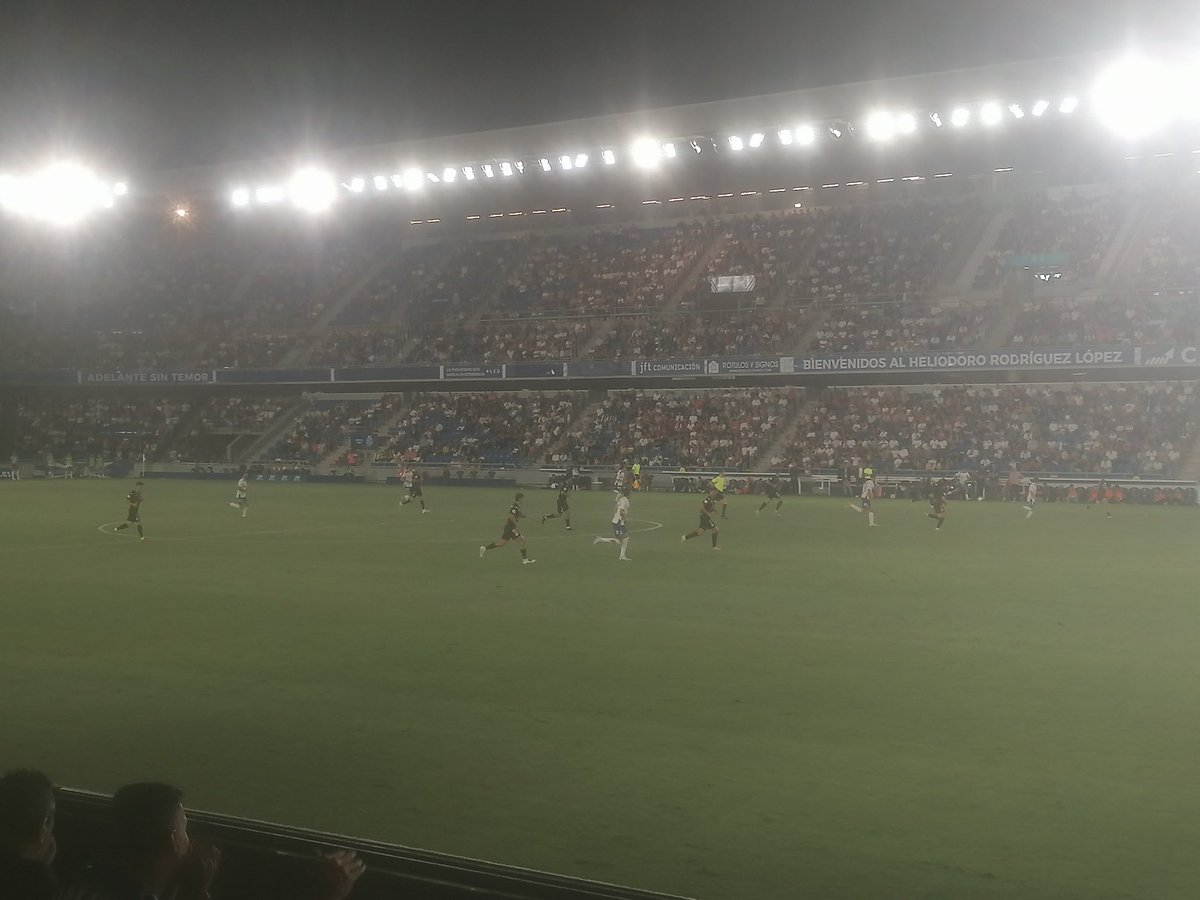 Imágenes realizadas del partido disputado entre el CD Tenerife y el Zamora CF, partido correspondiente a la 6ª Jornada de la 1ª <a href="/rfef/">RFEF</a>
@cdtoficial 3
@zcfoficial 1