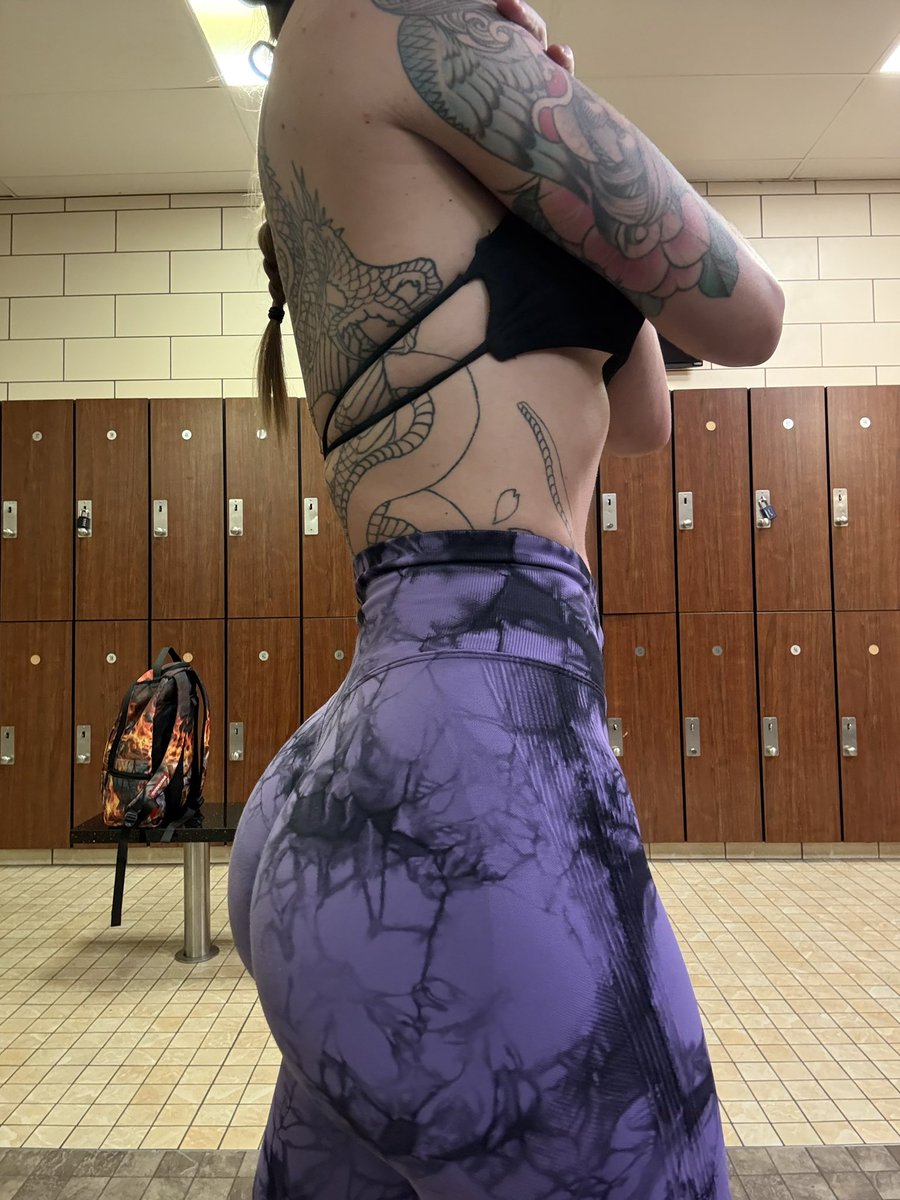 Reminder I have a nice butt! I’ll be back to stream soon guys ❤️
