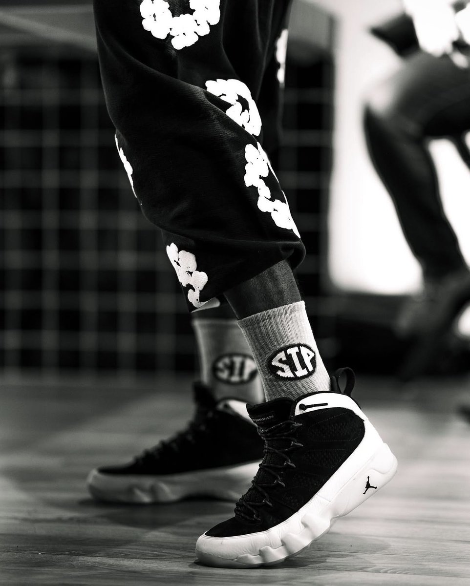 DeadSoxy's tweet image. SIP in his step. 🔥
@SuccessfulQuon  x @DeadSoxy   
#DeadSoxy #SIP #OleMiss