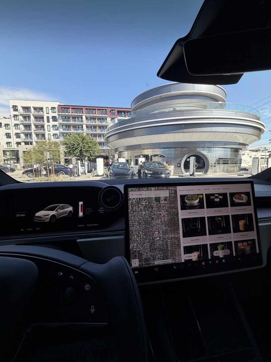 mydreamhouse777's tweet image. Just had an amazing lunch at my favorite spot! Great food and a perfect place to recharge. Can’t beat the vibe here! 🍽️✨ #LunchGoals #FavoritePlace #TeslaDiner