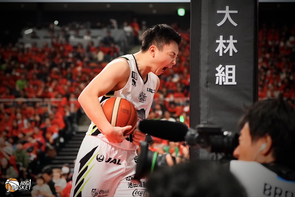 jbasket_jp's tweet image. 【Bリーグ】富永啓生がアメリカで磨きをかけたオフェンスとは“エリートシューター”の苦悩が次の扉をひらく／Jbasket AND1
📝 jbasket.jp/b-leag/53929.h…

AND1 にてスペシャル🎥とScene／Moments📸公開

#富永啓生
#レバンガ北海道
#jbasketAND1
#jbasket 
#Jバスケインタビュー
