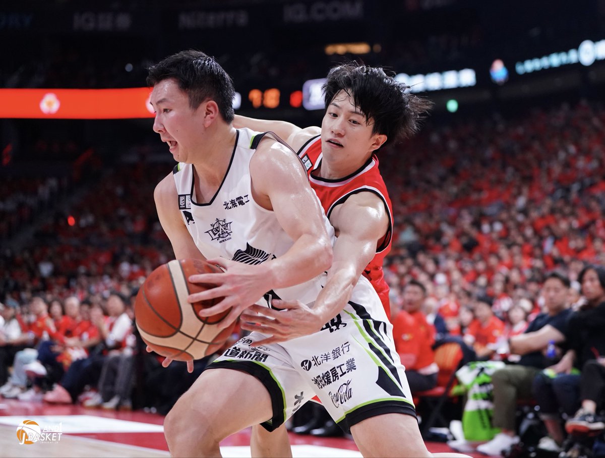 jbasket_jp's tweet image. 【Bリーグ】富永啓生がアメリカで磨きをかけたオフェンスとは“エリートシューター”の苦悩が次の扉をひらく／Jbasket AND1
📝 jbasket.jp/b-leag/53929.h…

AND1 にてスペシャル🎥とScene／Moments📸公開

#富永啓生
#レバンガ北海道
#jbasketAND1
#jbasket 
#Jバスケインタビュー