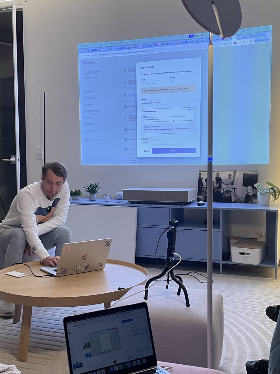 Pascal0420's tweet image. Thank you @lukso_io for the MeetUP event today!
I had some interesting conversations, and as always, it was a pleasure listening to @feindura spreading the vision 🤲🏻
Here are some impressions from when the first Lukso MeetUP Proof of Attendance Token was created 👇🏻🪙