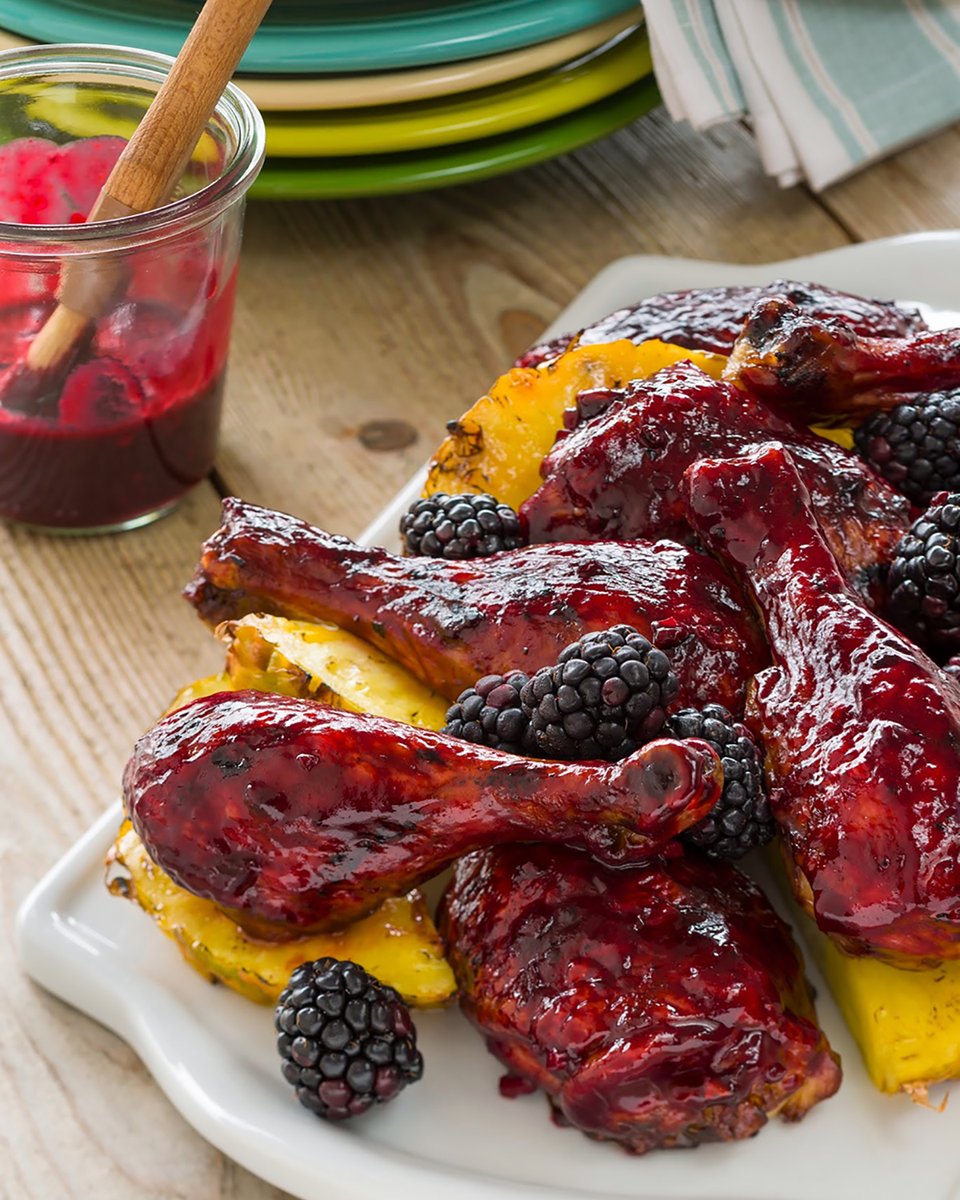 Wings on the menu this weekend? You'll need this Blackberry BBQ Sauce recipe to put some WOW on those wings! 🤩

oregon-berries.com/recipe/grilled…

#oregonberries #blackberries #bbqsauce #chickenwings