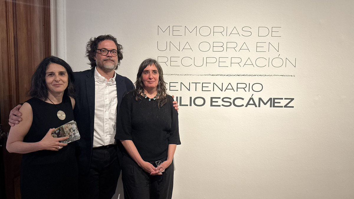 udeconcepcion's tweet photo. #VinculaciónUdeC: Los directores @ExtensionUdeC y @PinacotecaUdeC participan en @MNBAChile de inauguración de la muestra "Memorias de una obra en recuperación. Centenario de Julio Escámez", trabajo colaborativo entre el #MNBA y la curatoría de académicos e investigadores #UdeC. https://t.co/bMnwE0hKDF