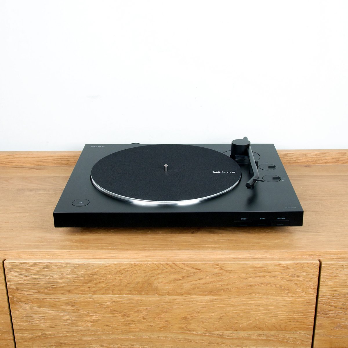 TurntableLab's tweet image. FLASH SALE 🚨 save $100 on the bestselling @SonyElectronics PS-LX310BT automatic, 1 of our favorite entry level turntables:
🔴 $349.99 (reg. 449.99) until 10/12/25!
⇢ turntablelab.com/pslx310bt
⇢ turntablelab.com/specials