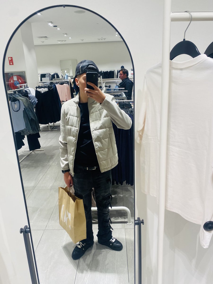 rawwsimoon tweet media