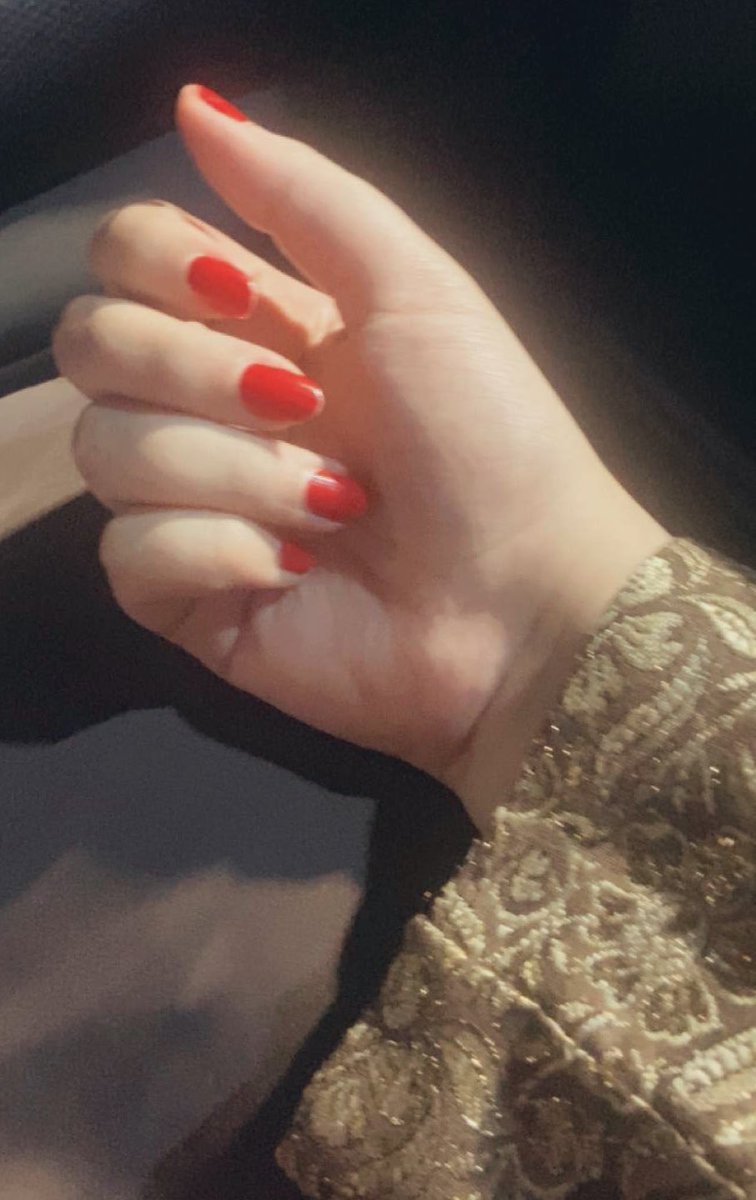 OnthaMnWard's tweet image. #بوح_آخر_الليل 

لا أريدني يا الله انا اريدك انت 
اريد التخلص من كل ماهو عالق بي 

واتعلق بك انت طمعانه واطمع الناس بك 
رغم تقصيري ((بك وحدك ))
احبك ربي