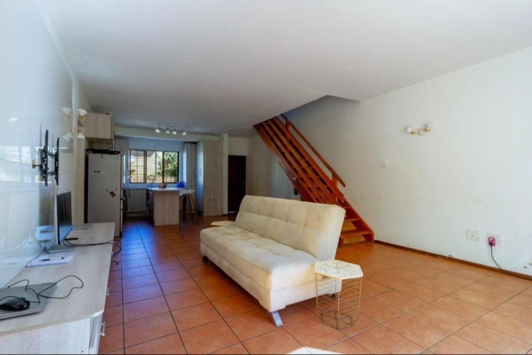 Time4Azania's tweet photo. 📍Carlswald Glen Estate,Midrand 
💰 R1 700 000
📞 065 858 6349 

#property #forsale #investing #luxury #RealEstate #midrand #Johannesburg #fypシ #viral #Trending https://t.co/5728bZYgi7